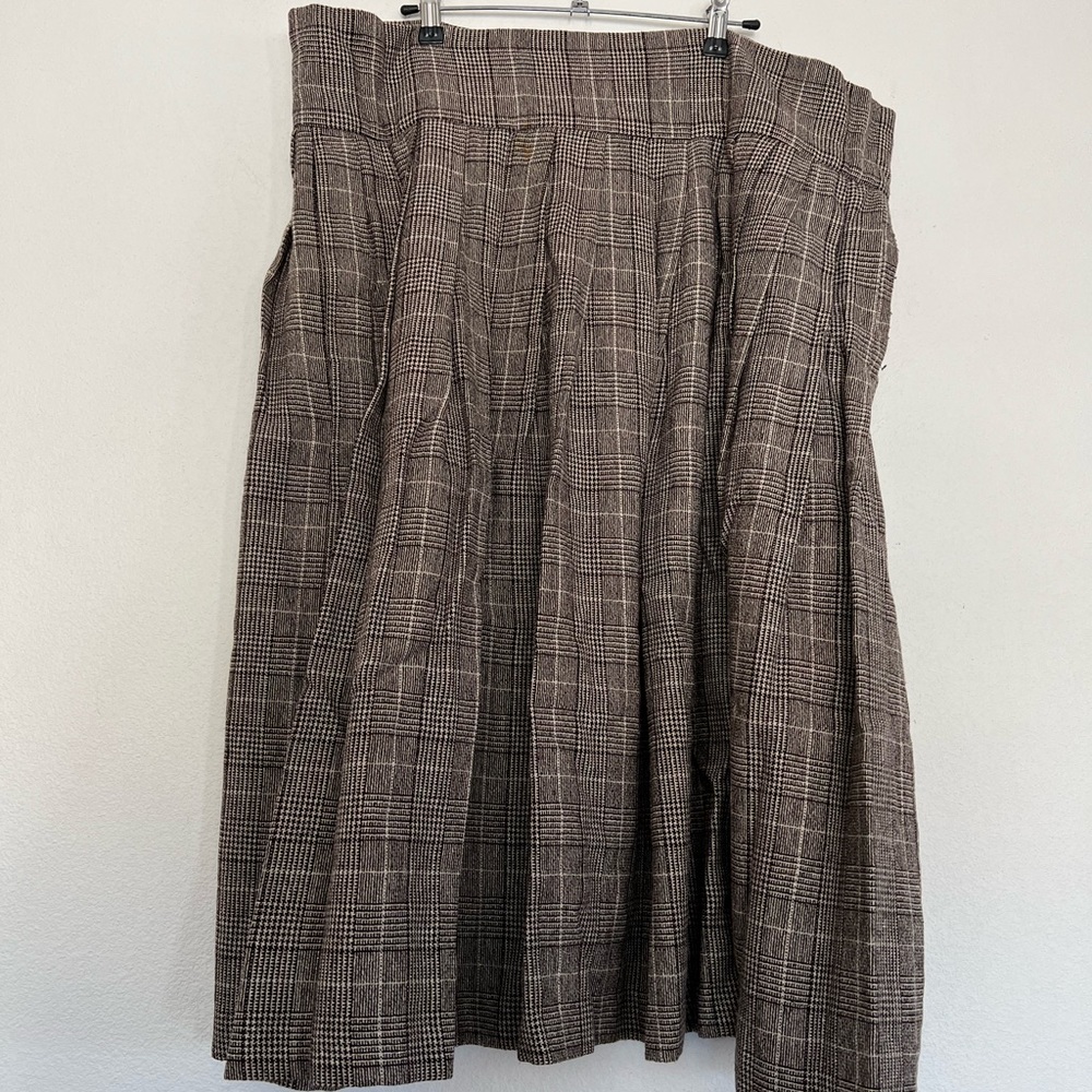 HIGH WAIST PLEATED MIDI SKIRT - Jibri